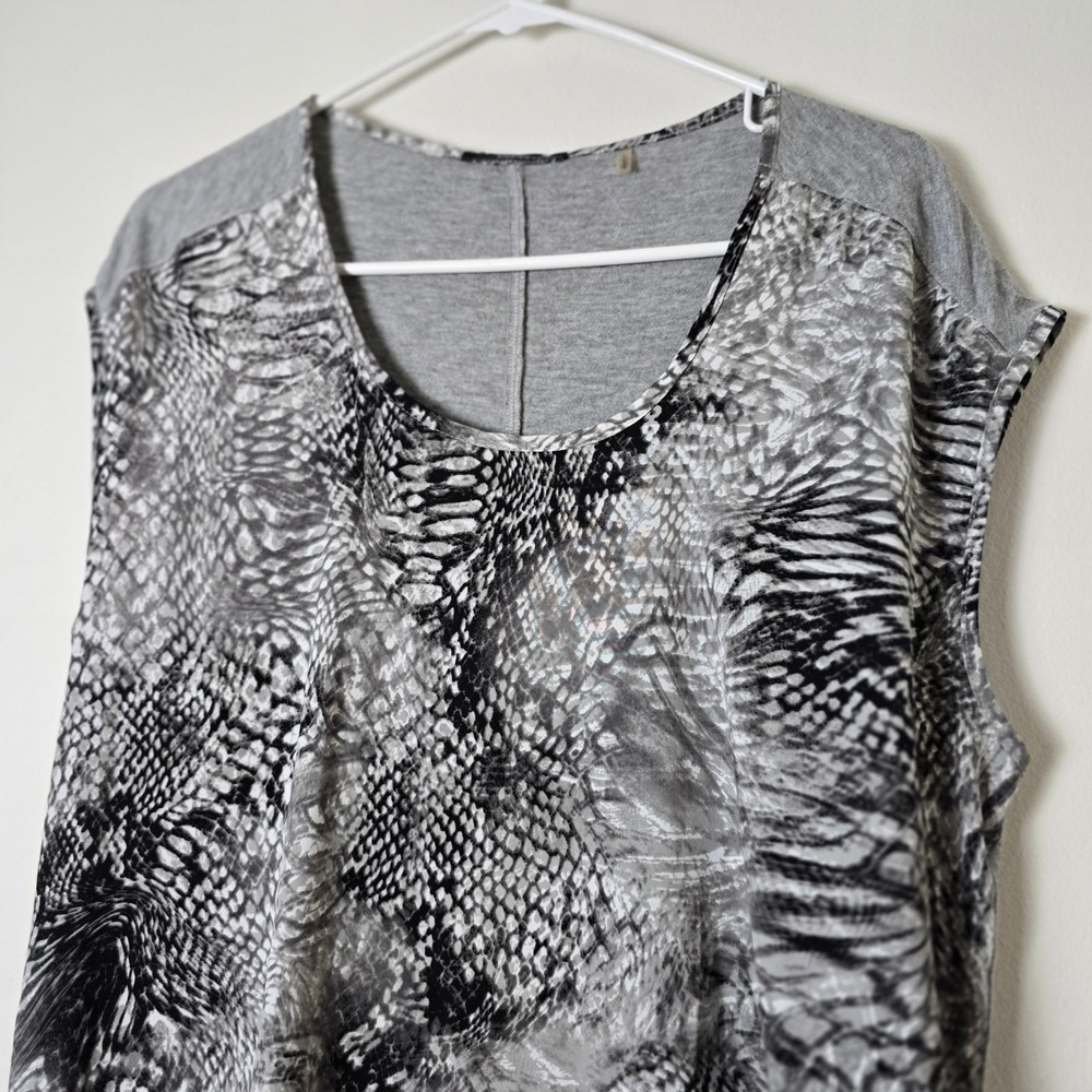 Tahari Sleeveless Top Womens Small Gray Shirt - Picture 2 of 8